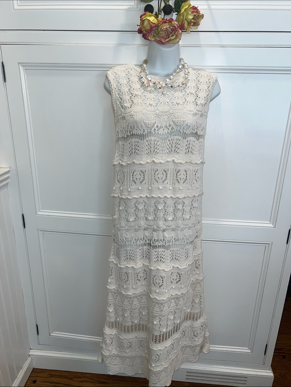 Zara Cream Knit Lace Maxi Dress - Elegant Sleeveless Design